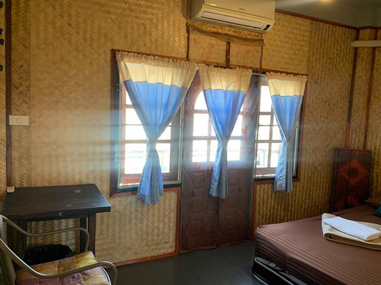 J Giant Hostel Chiang Mai Zewnętrze zdjęcie