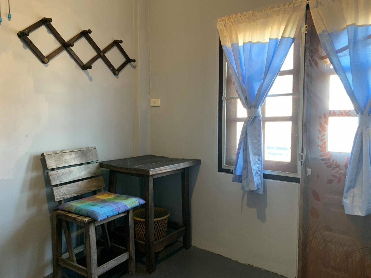 J Giant Hostel Chiang Mai Zewnętrze zdjęcie