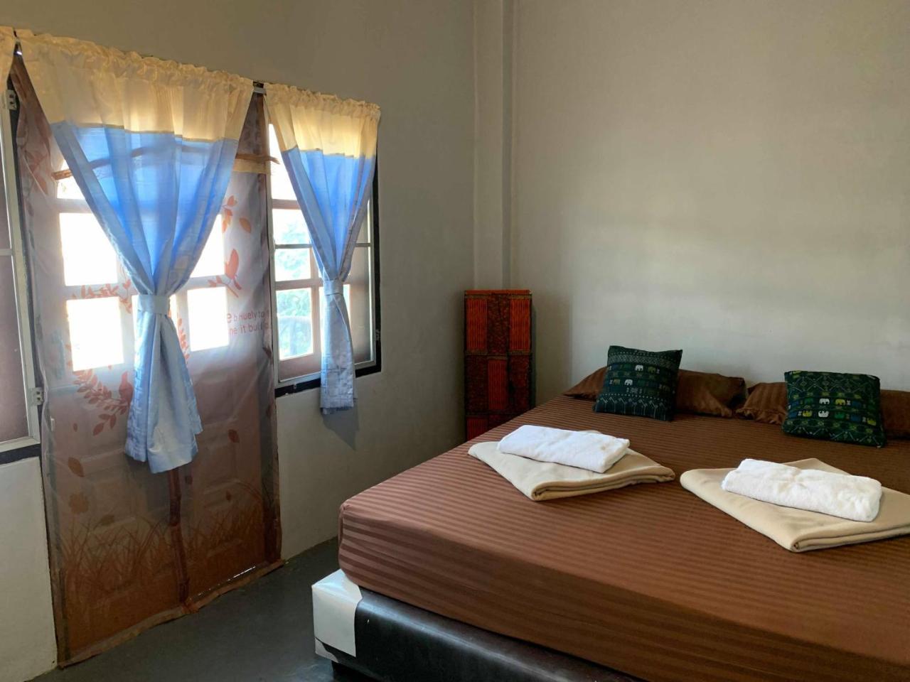 J Giant Hostel Chiang Mai Zewnętrze zdjęcie