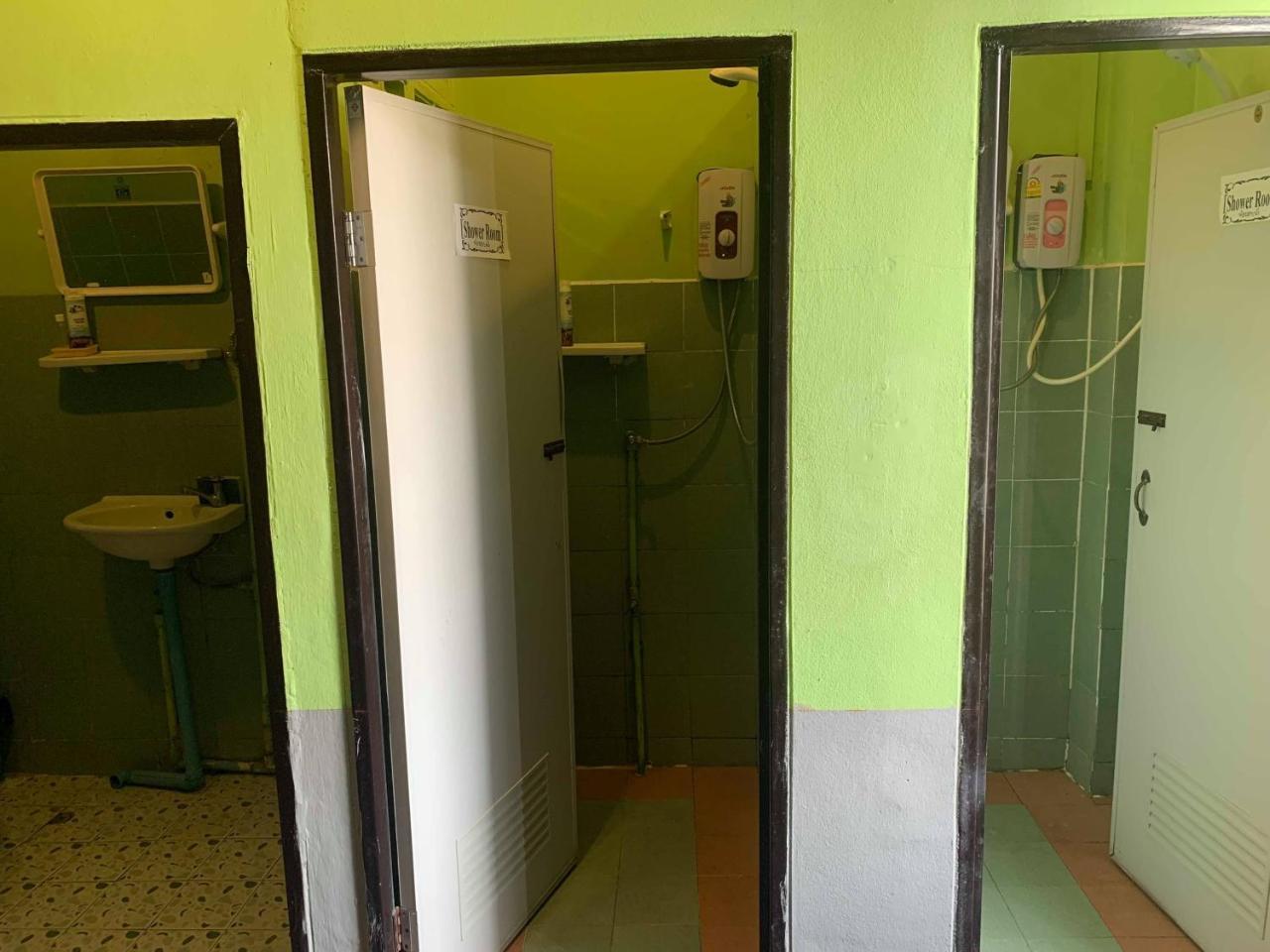 J Giant Hostel Chiang Mai Zewnętrze zdjęcie